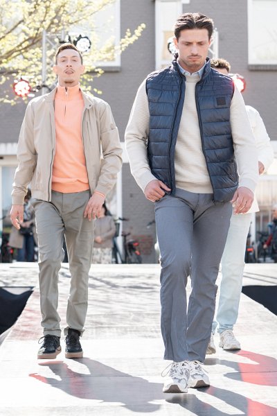 Modeshow 375_.jpg